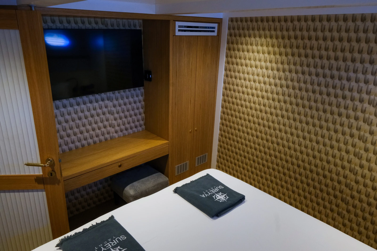 cabin